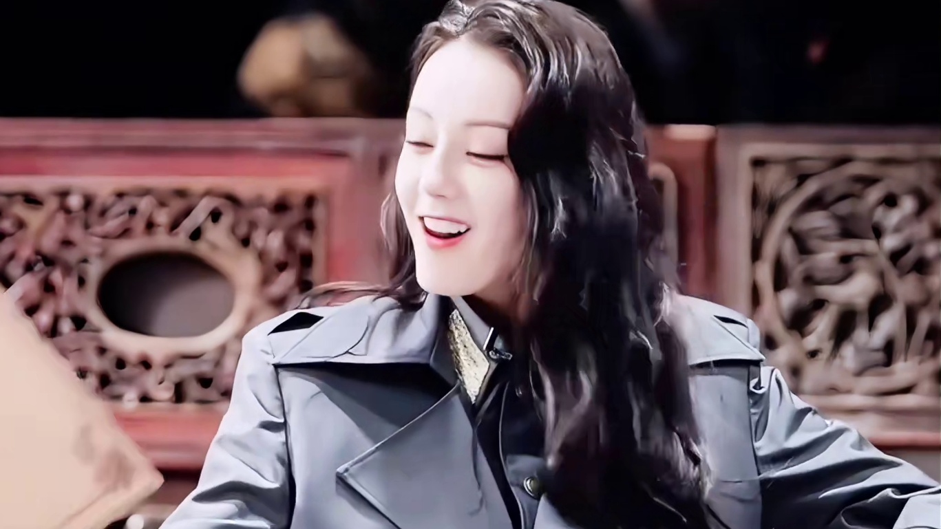 热巴太可爱了，笑的肚子痛