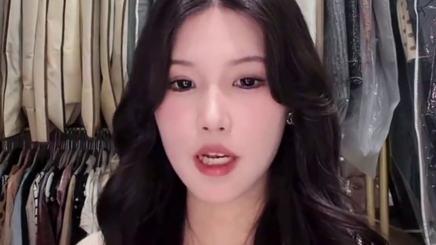 姐姐露脸直播中速来…… 速……