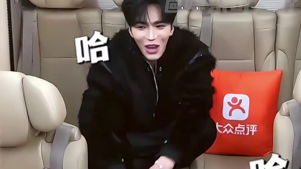 没想到48岁的黄晓明，竟然也玩王者荣耀！