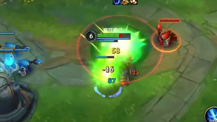 当时还在清兵，只见熔岩巨兽迈着豪迈的步伐就冲上来了