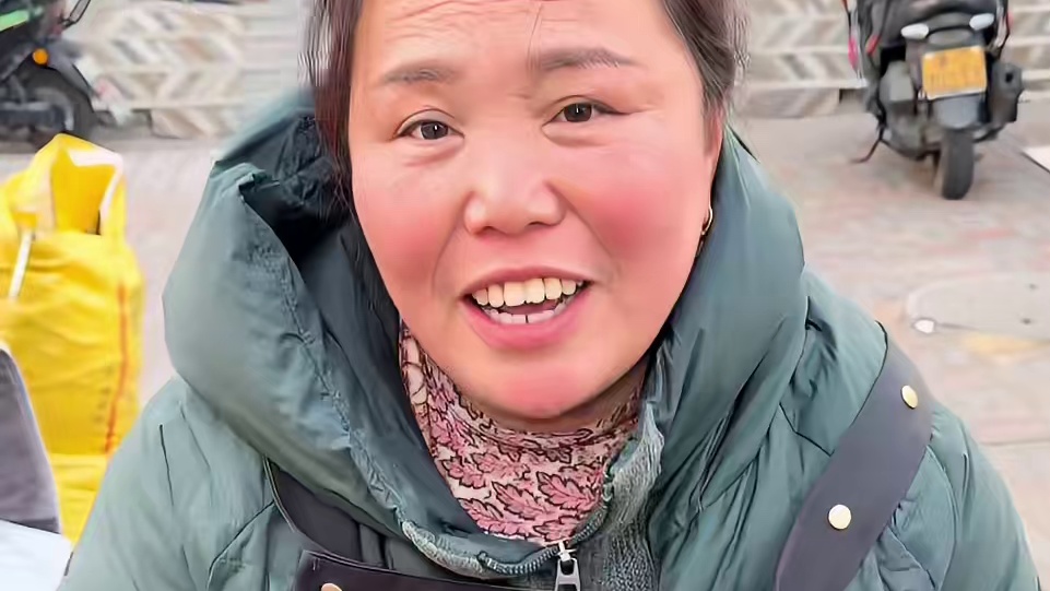 天津街头五香豆腐丝10块一斤，几十年老传统手艺！