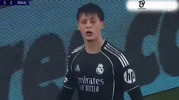 必走无疑？居莱尔被换下后摊手怒吼“总是换我”#足球