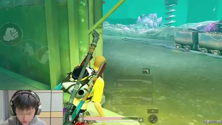 新赛季的武器箱居然能爆出七套，遇到小孩哥救了小新一命