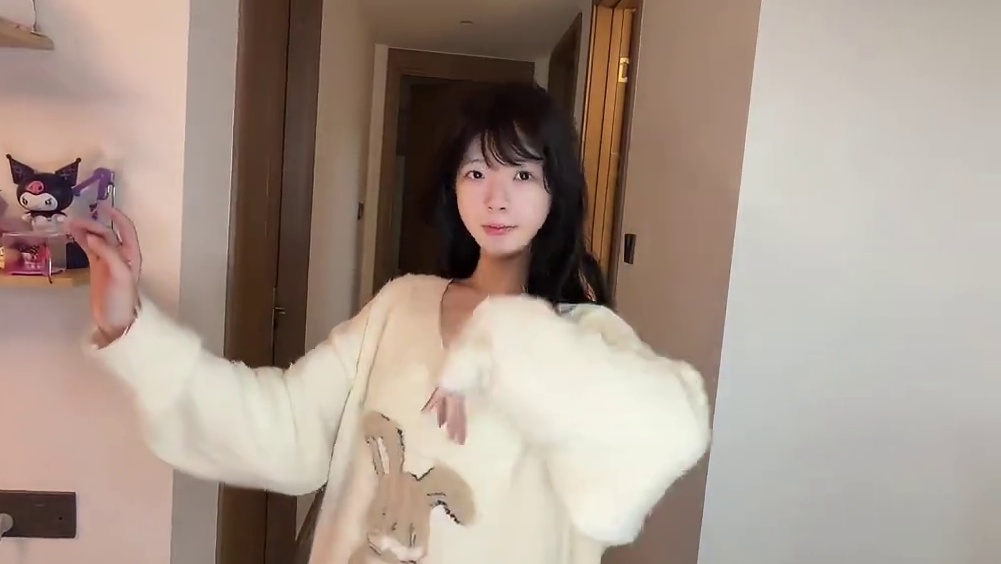 “早该知道泡沫…” 转场变装