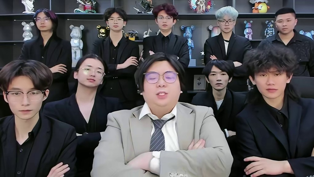 今晚九点！全网狙击挑战赛！不见不散！金铲铲之战