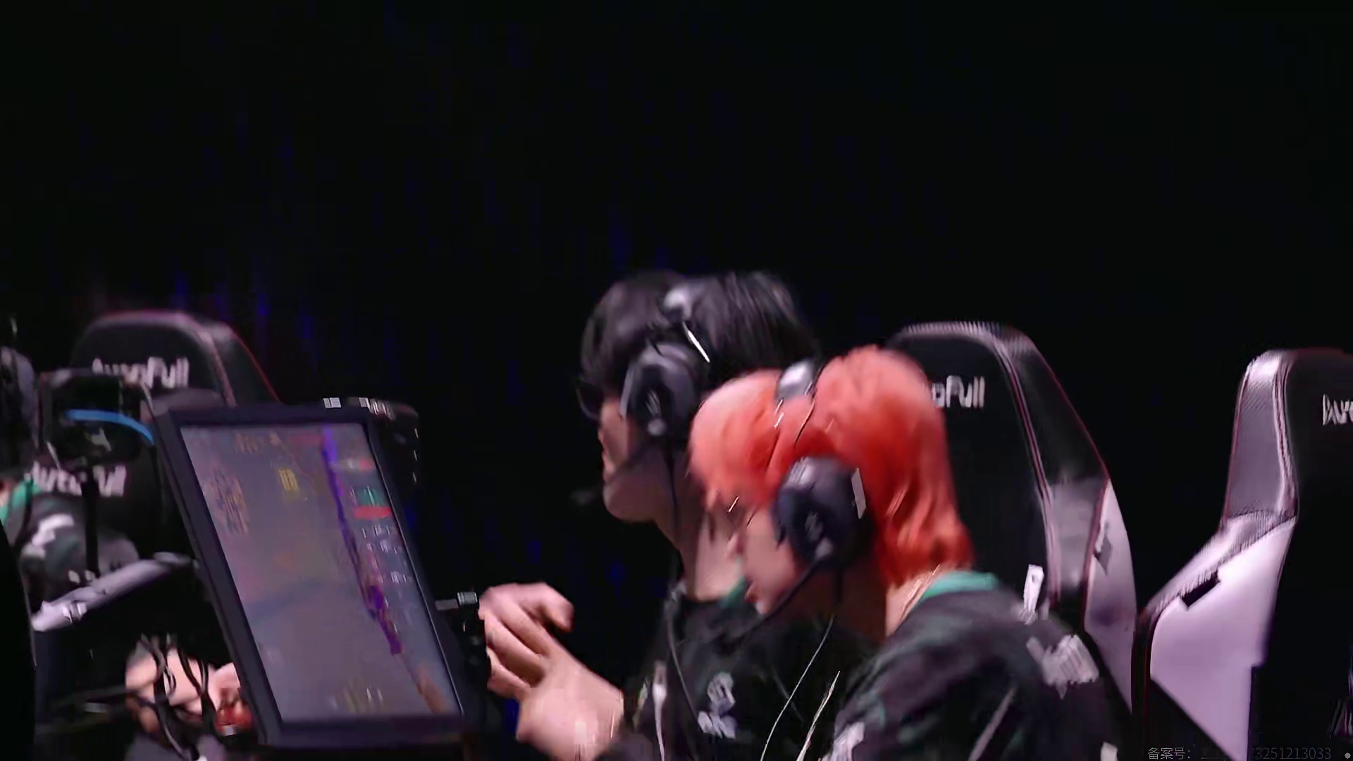 蕾娜炸鱼的！SpiritZ1精准三杀摧毁阵型！！！