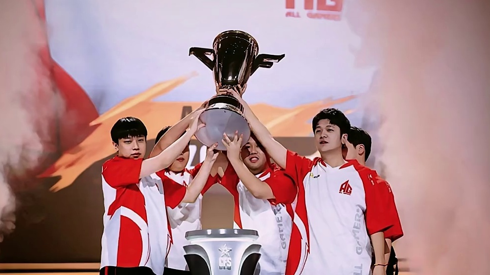 这题你会吗，2025CFS总冠军AG在九年级英语试卷上出现