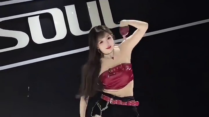 今天有没有想…我 今天不当甜妹，当辣妹