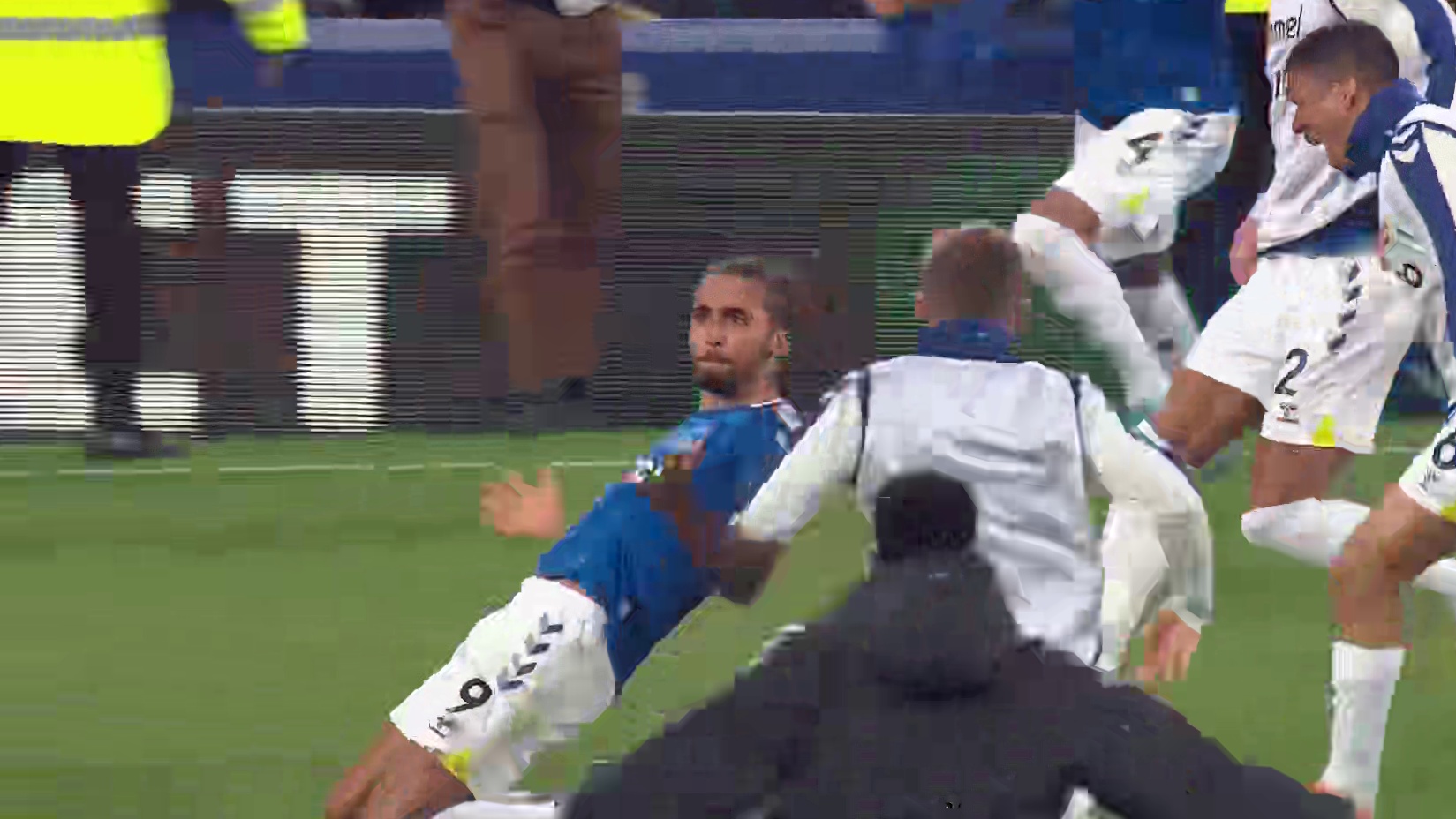 在英超保级队连续5轮破门，比肩哈兰德