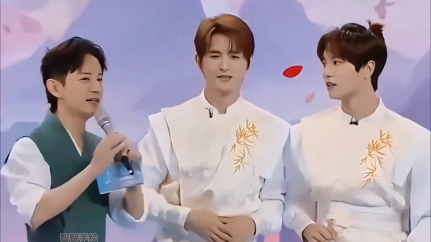 初恋问借钱，那是不可能借的