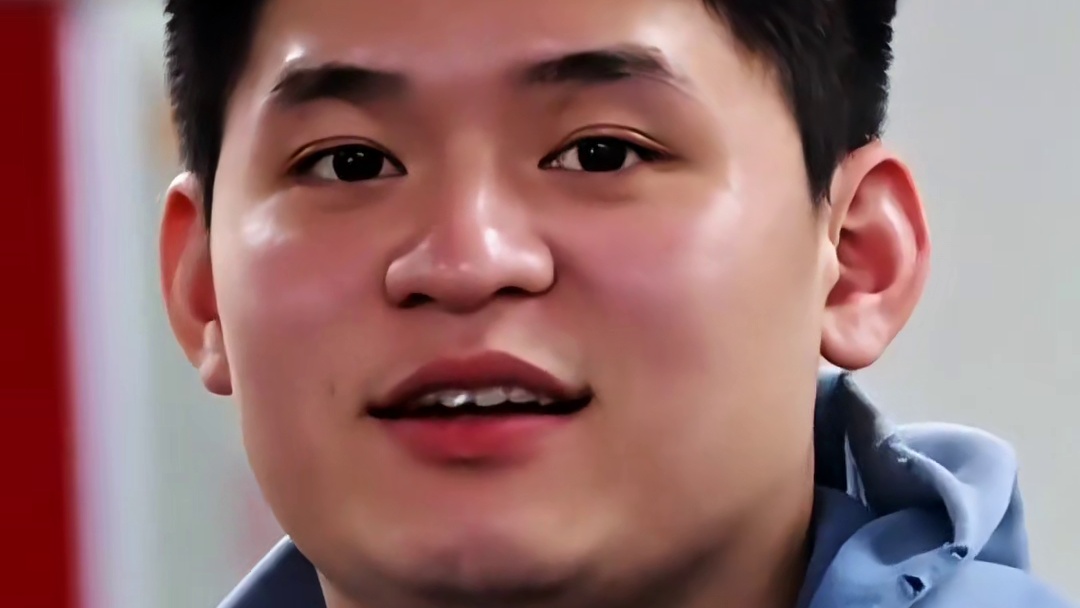 国乒平安抵达海口，王楚钦太酷了，大家状态不错呀