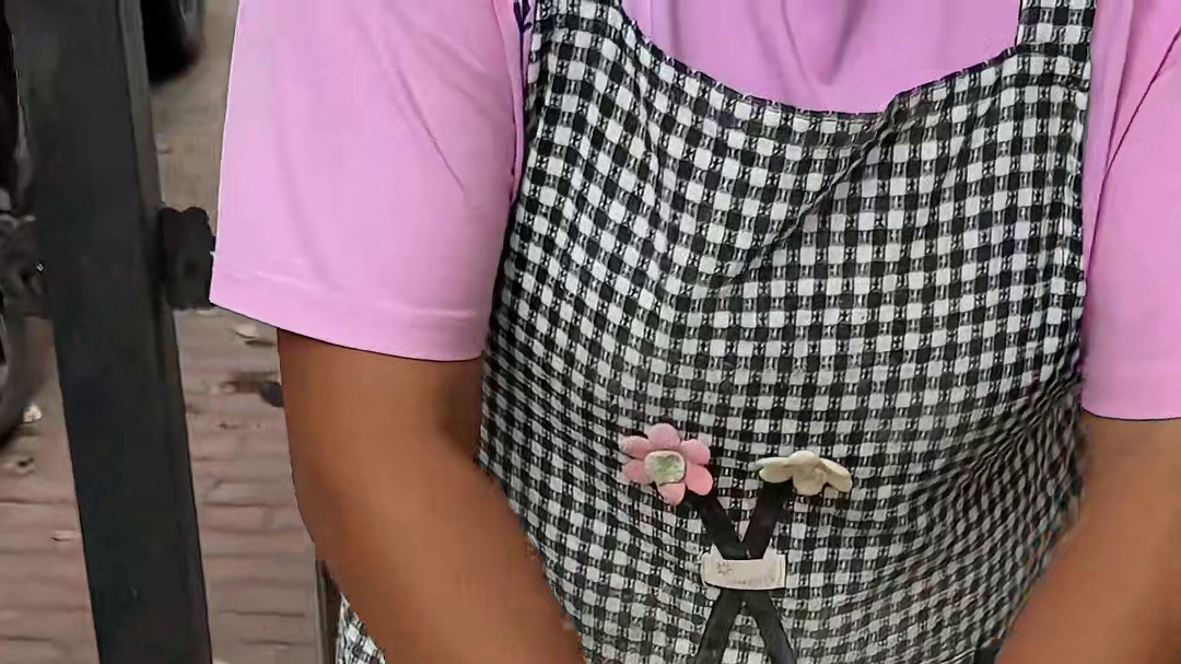 沈阳街边12元手擀卤面，卤子随便吃