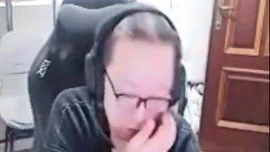 绝迹看AG语音回放，DOO在里面一顿骂，给绝迹和解说看笑了 CFPLS27