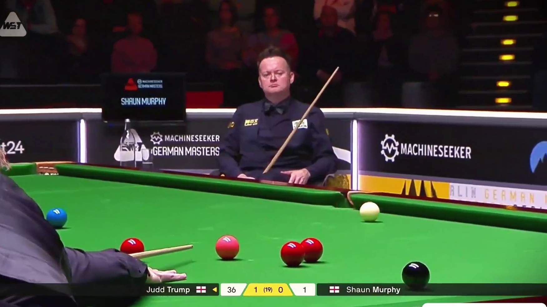 最新比赛：小特德国大师赛暴打墨菲，结局狂秀杆法全场沸腾