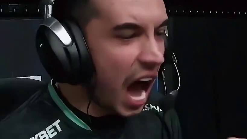 土耳其狠人 三十岁的xantares枪法摧毁猎鹰!没有人打得过他