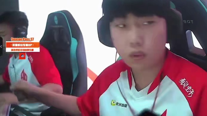 恭喜成都AG战胜EDG持续连胜状态，doo和嘉伟猛发挥太厉害了，请看AG三张图的高光时刻吧