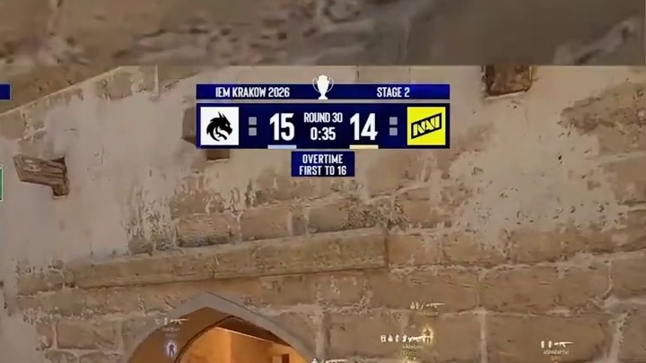 donk开局被队友炸掉半管血还是乱秒