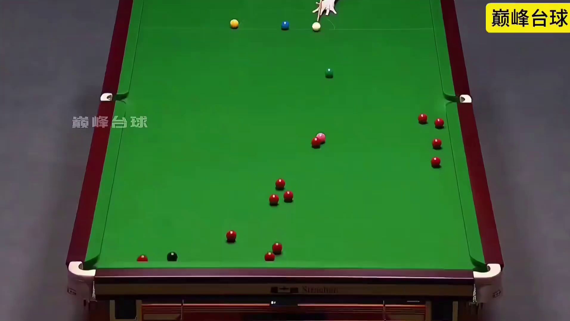 英锦赛16分之一决赛中，唐纳森以6比1爆冷击败小钢炮艾伦，惊险晋级16强！