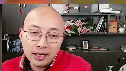 防御低，攻击少，血少，三速低 抗磨低  不是磕佬还是老实带真理