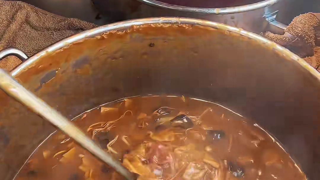 九块钱一碗的胡辣汤，你们觉得值不值？