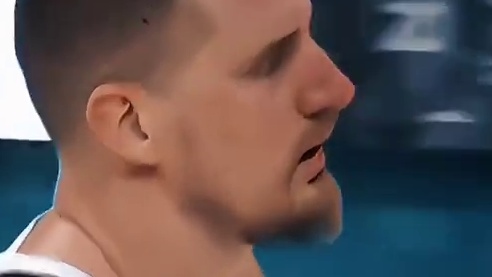 手臂给抓成这样，约老师面对的防守强度真不是一般的大