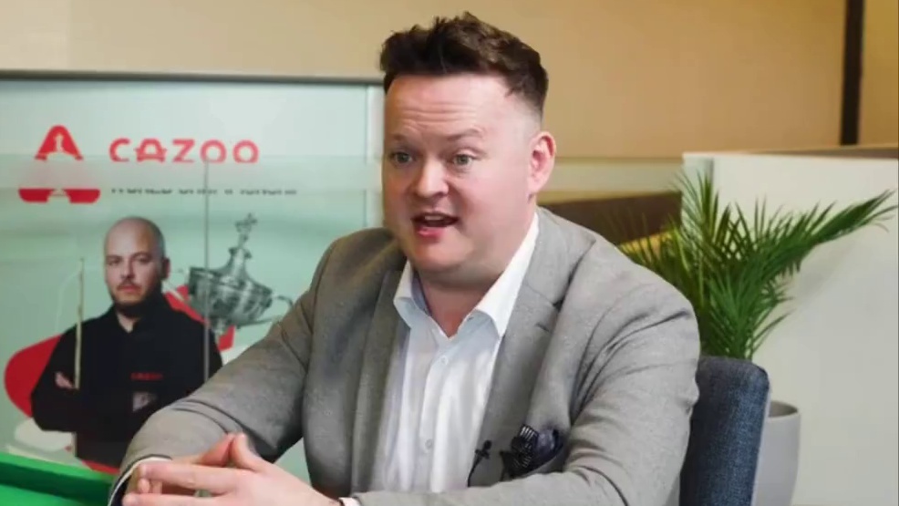 墨菲向囧哥请教该如何对付小特！这墨菲是真的想赢小特一回啊 #