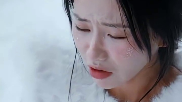 不想被冻成冰棍的可得跟乃文哥学着点