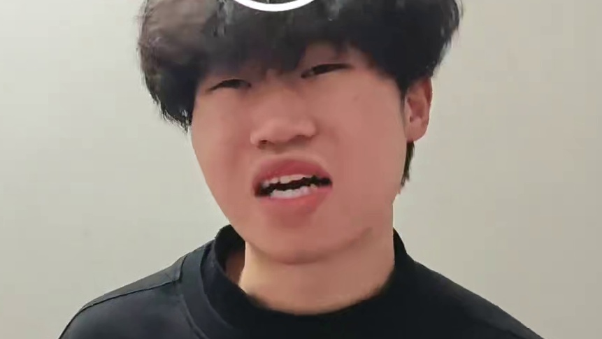 现在是赢也赢不了，严父也当不成了