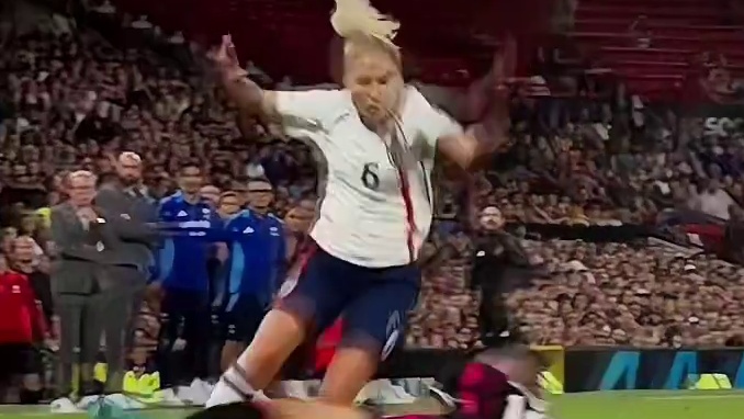 争议行为引发赛场波澜