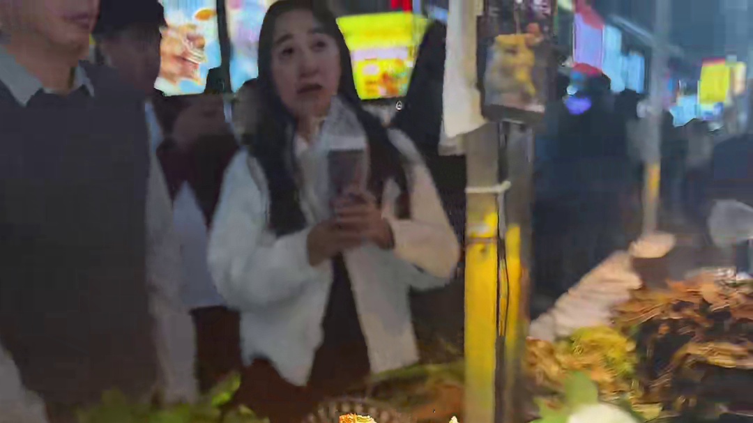 广西街头芒果花，8元一个第一次见芒果还能这么吃