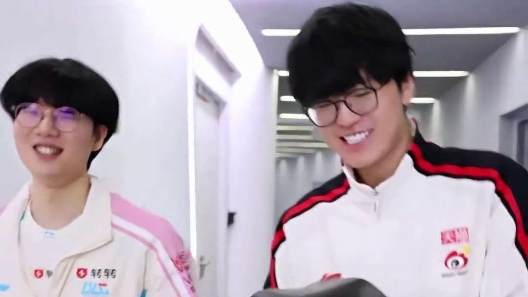 再见如旧亲切问候