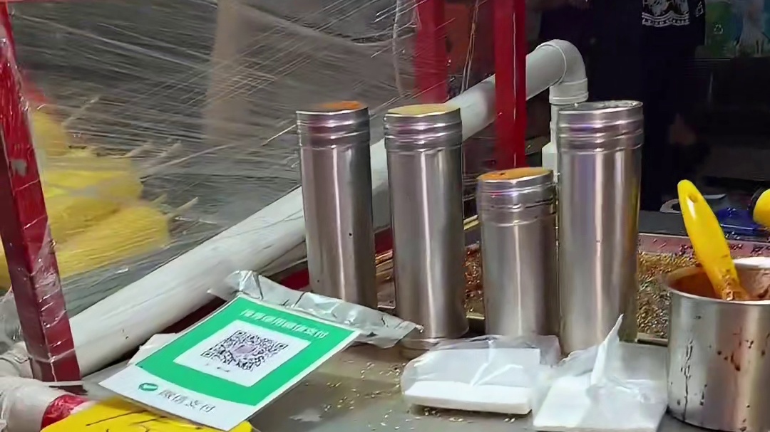 在丹东月亮岛夜市用100块探索宝藏美食！