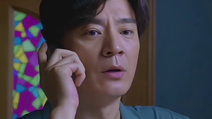 短短一分钟的预告里，是在下悬疑暴风雨吗？雨夜、河边、尸体、监控、偷窥，直接让我瞳孔地震。