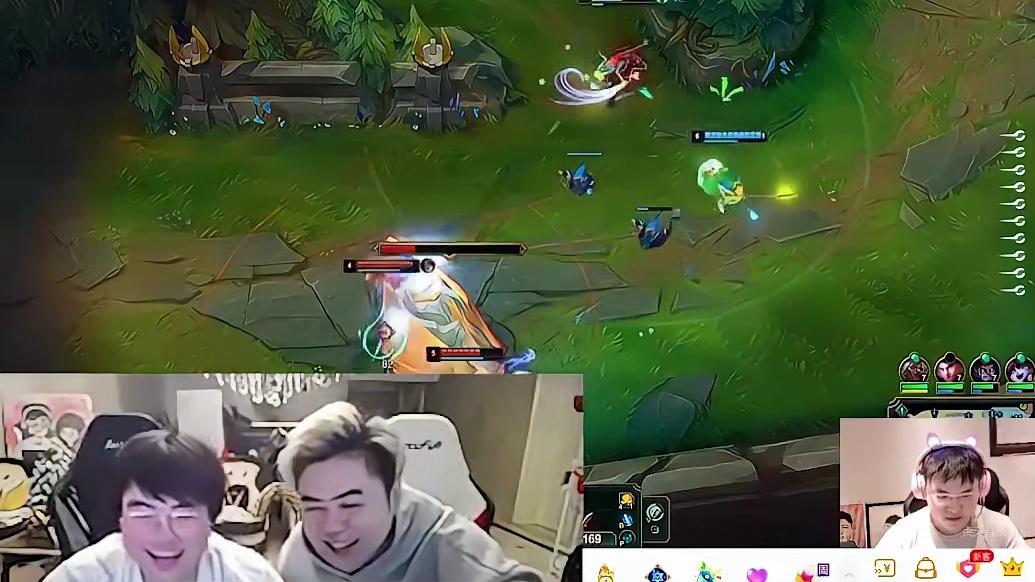 乌兹回归首播，人气超越赛事官方，众人齐聚上供！