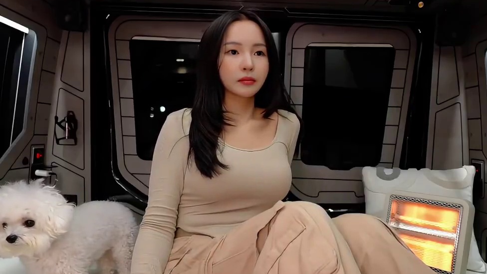 豪掷百万买下牢笼，只为囚禁自己 。