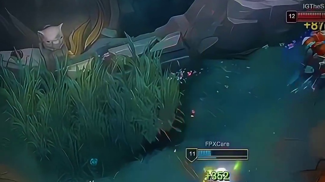 艾克的伤害就普攻两下