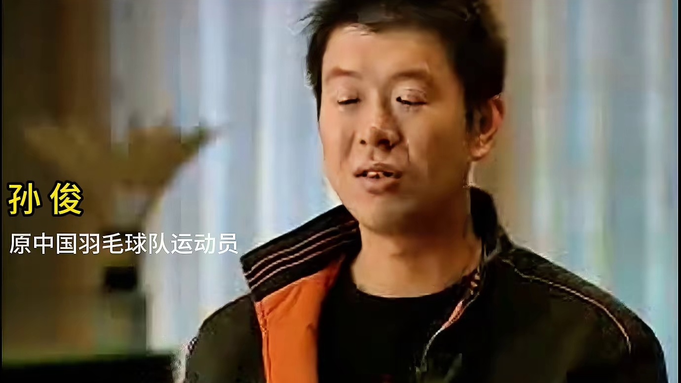 他拥有钢铁般的意志品质！他照亮了石宇奇前行的每一寸土地！