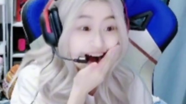 宠儿DOO港口8/8关键局恐怖2V5 倔鸡美驴看得直我擦