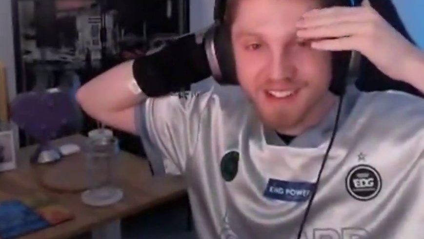 demon1看EDG不搜点被一打三，随即球球再被残局兜底翻回来！