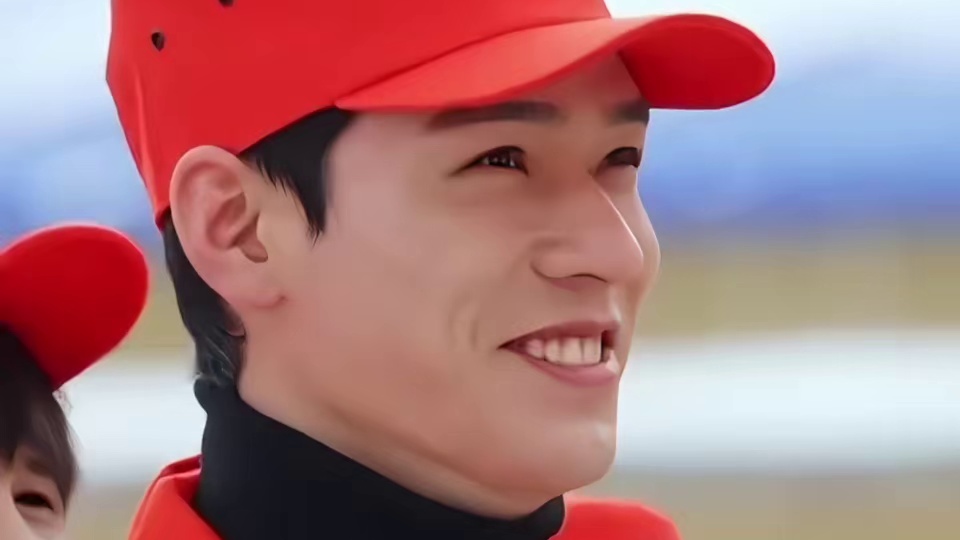 黄明昊自我介绍玩梗成功带偏所有人