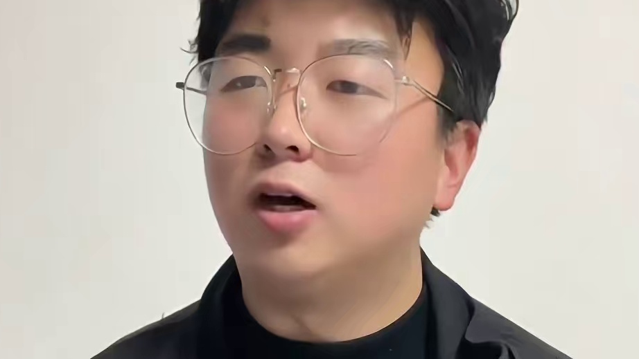 你觉得他是最忙的吗