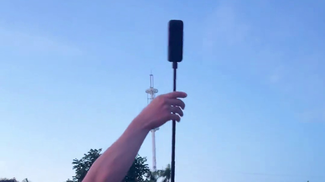 坏了，让我玩到真人GTA了