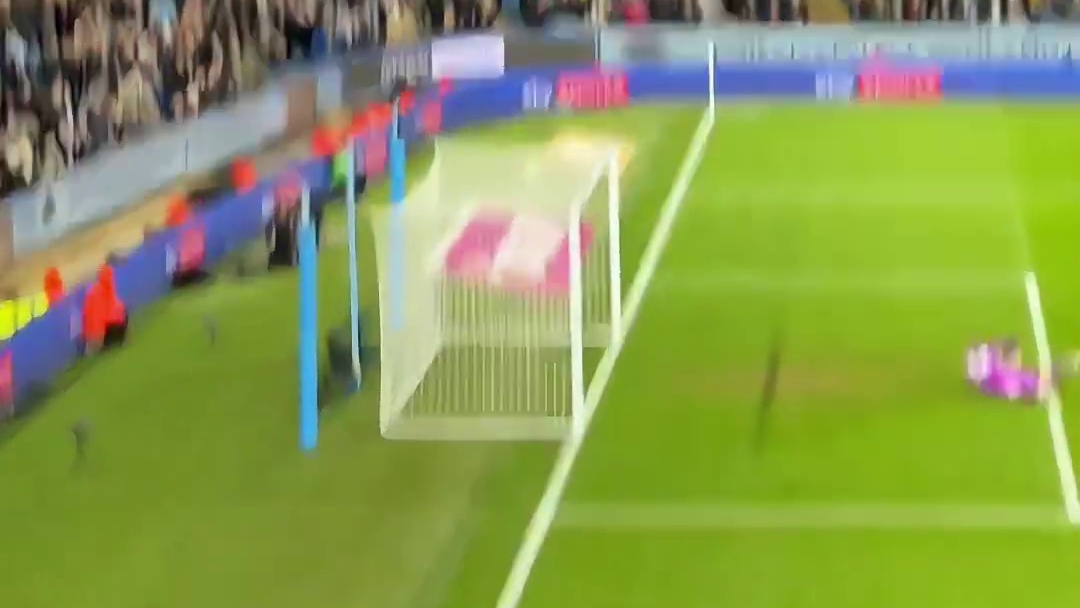 一剑封喉！凯文弧顶内切世界波绝平曼联