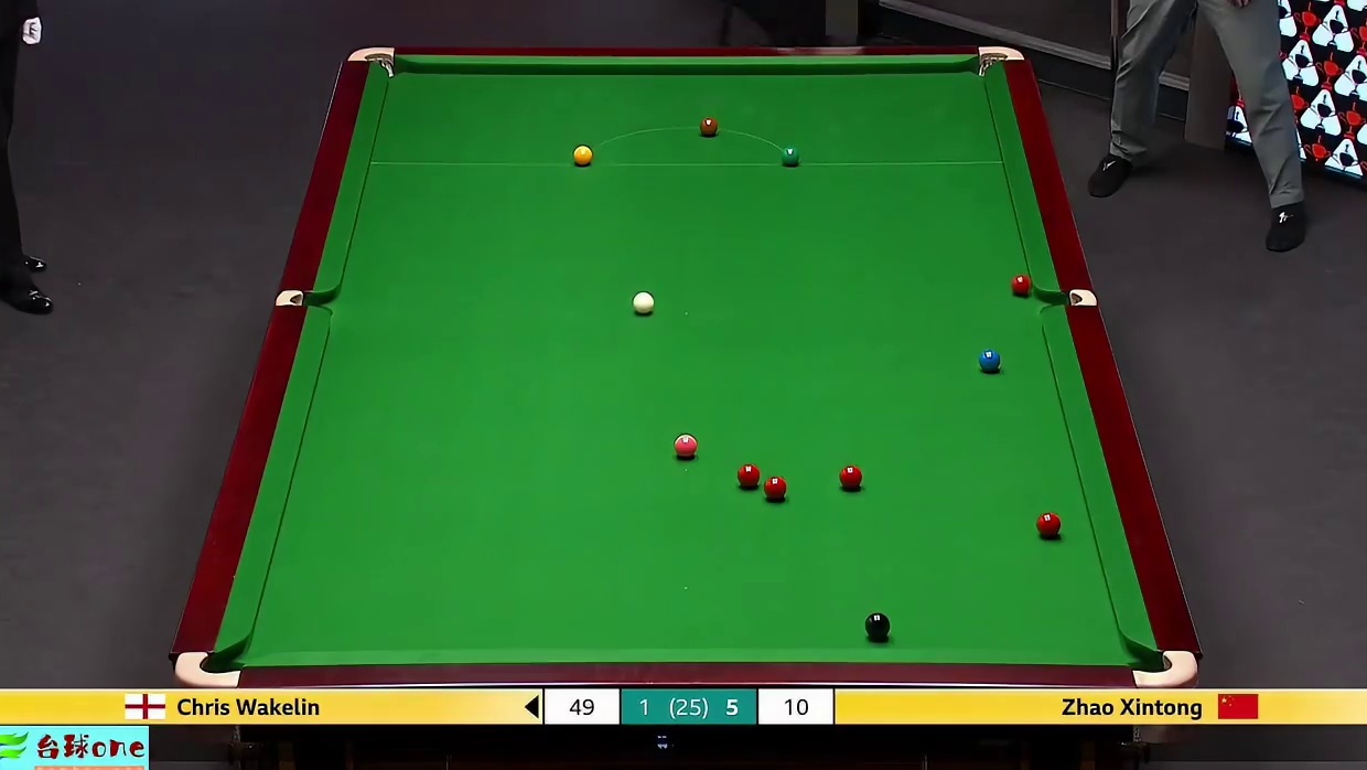 赵心童“再战”韦克林，上演变态准度和无解斯诺克，观众直呼过瘾
