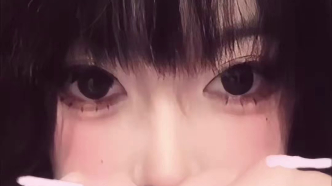 人和人之间的滤镜，是一双偏爱的眼睛