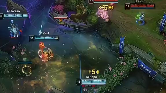 AL成功翻盘BLG，七连胜登顶登峰组