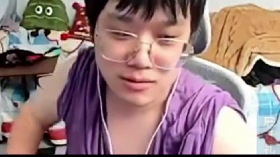 神枪：EDG让一追二我把队服烧了太狠了！ EDG启点赛再战TYL