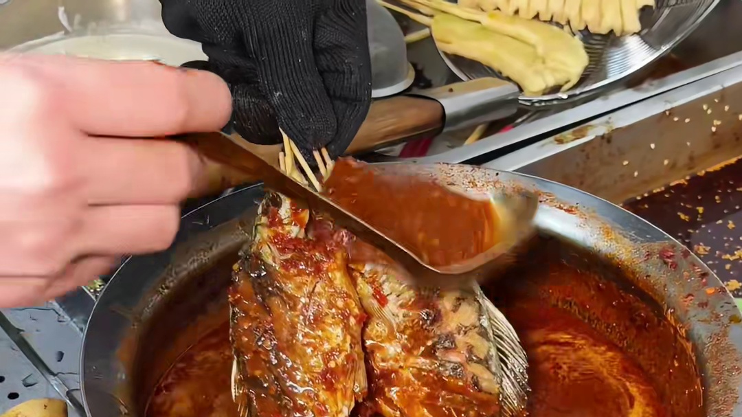 来长沙 就为了这一口藏在老巷里的油炸筒子骨 …