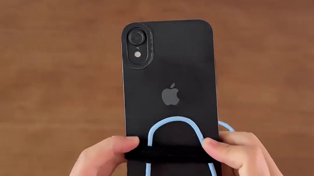 一根衣架自制第一拍摄视角支架