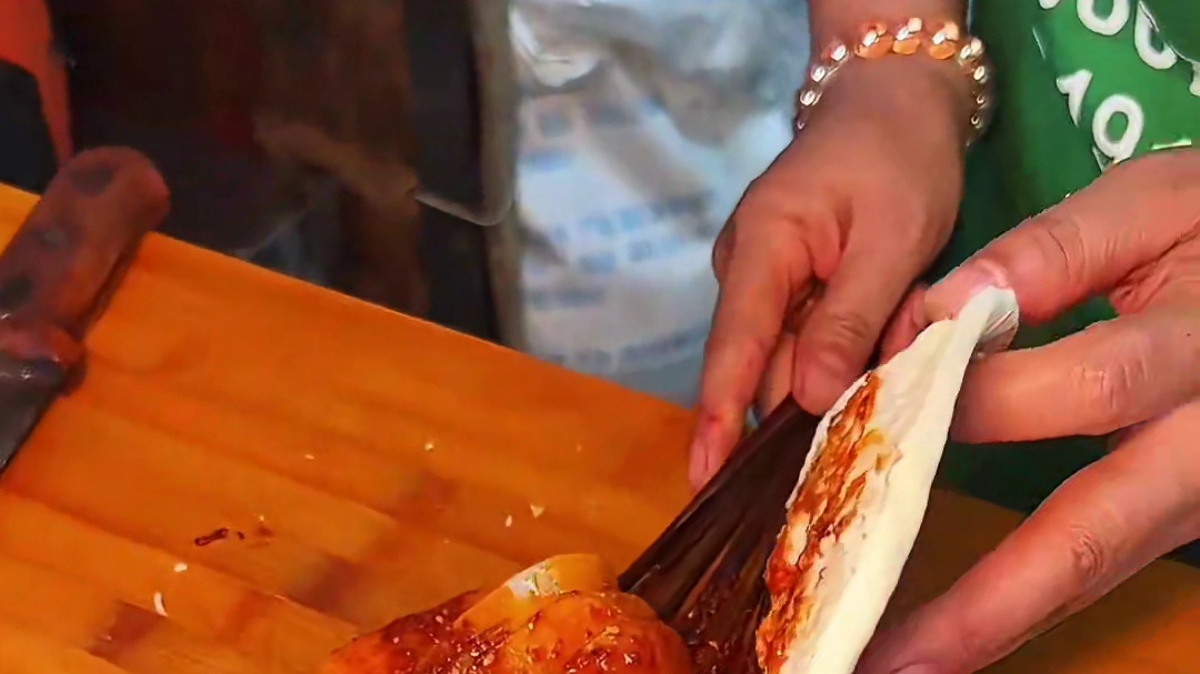 6块5这一份高陵汉堡太好吃了